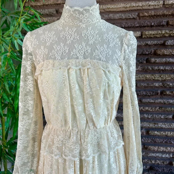 Vintage 80s Cream Lace High Neck Union Made Wedding Formal Maxi Dress - Picture 5 of 9